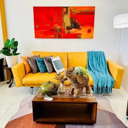 Bgc Luxury Condo - Pool, Wi-Fi, City View - Suite 14
