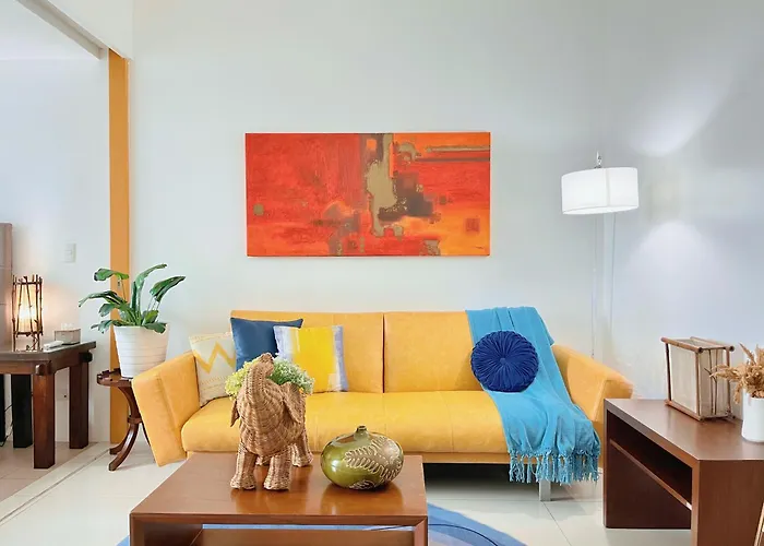 Free Welcome Breakfast, Bgc 1br, 300mbps Fiber, Steps To Mitsukoshi & Uptown, 14f Apartment *