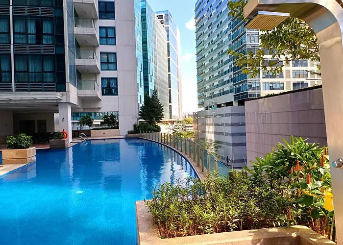 Free Welcome Breakfast, Bgc 1br, 300mbps Fiber, Steps To Mitsukoshi & Uptown, 14f Apartment